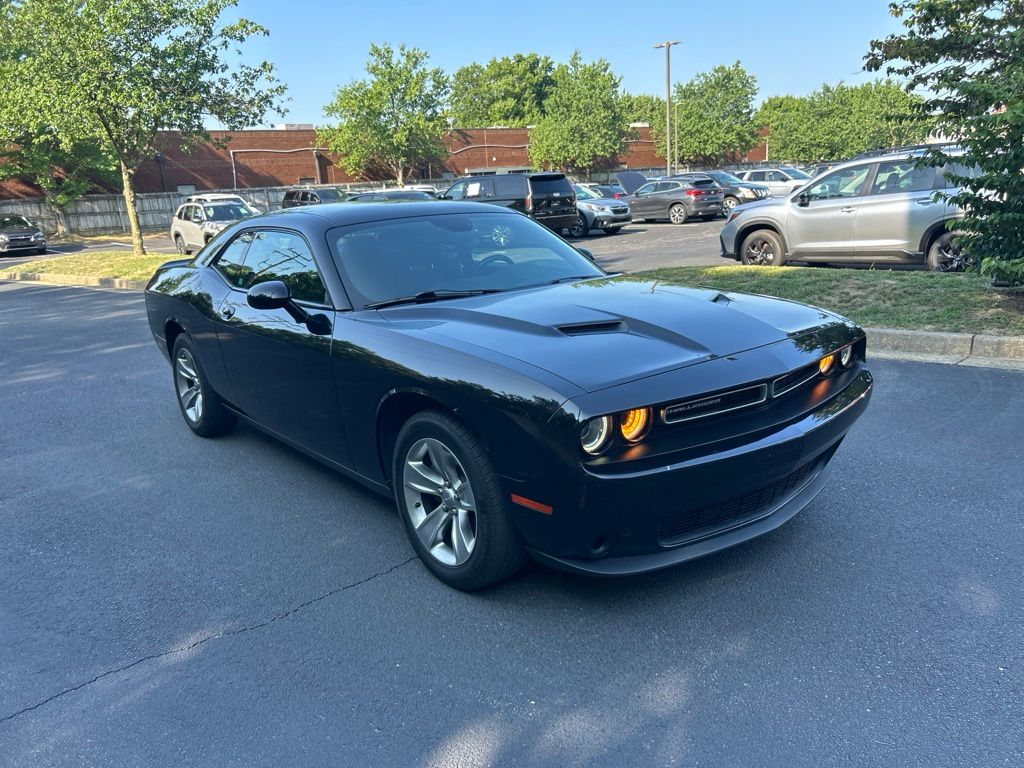 Pitch Black Clearcoat 2020 Dodge Challenger Coupe Rear-Wheel Drive 8-Speed Automatic