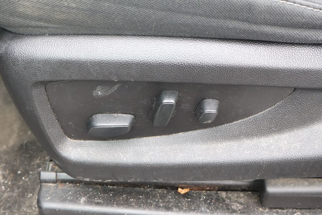 Thumbnail: 2018 Chevrolet Silverado 1500 - 14