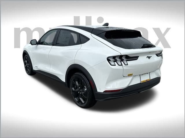 2024 Ford Mustang Mach-E Select photo 3