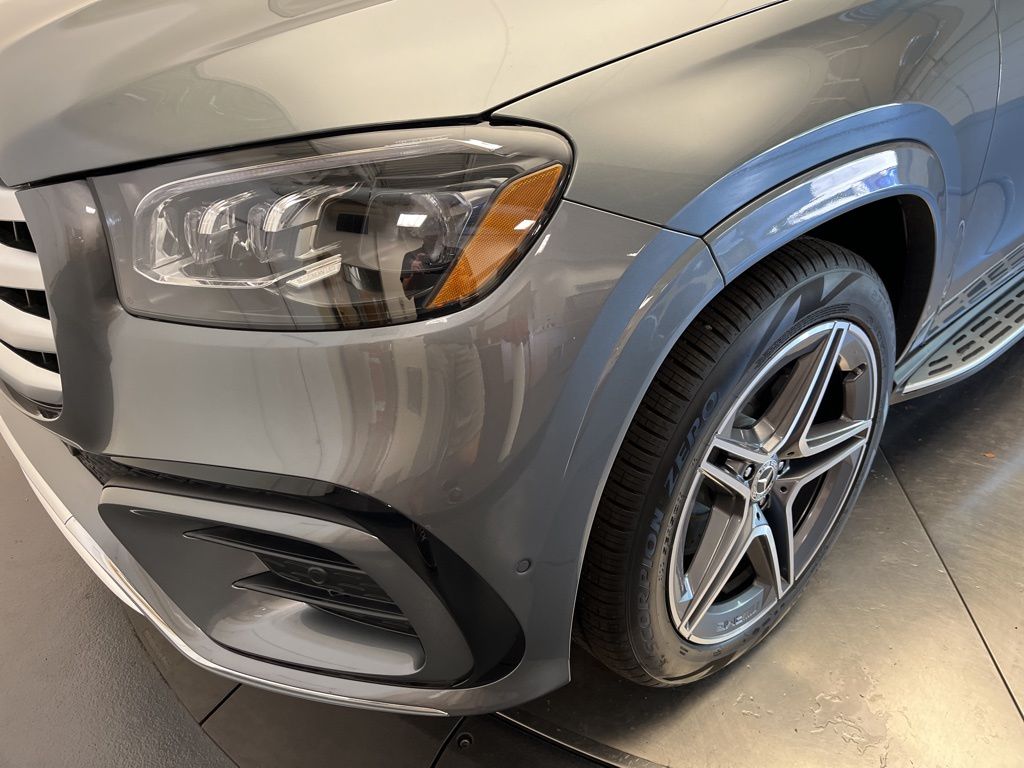 Thumbnail: 2026 Mercedes-Benz GLS - 9