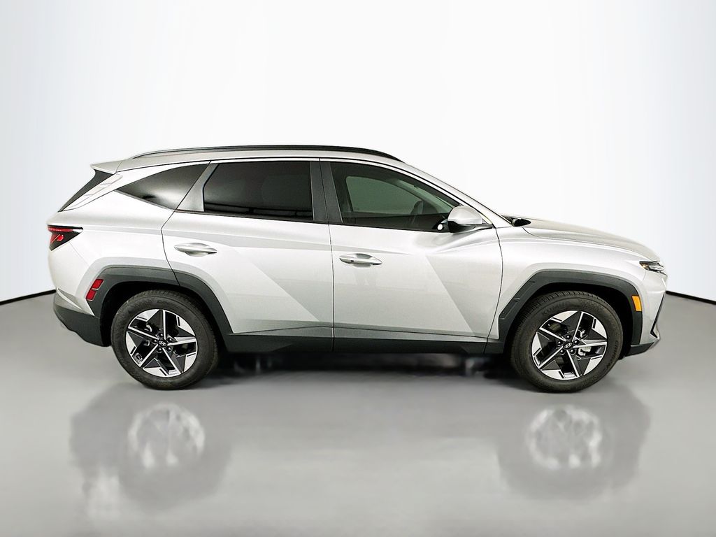Thumbnail: 2026 Hyundai Tucson - 4