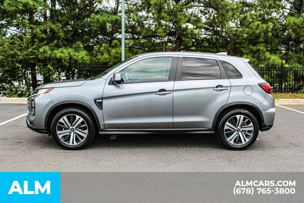 Used 2024 Gray Mitsubishi 2.0 ES image 6