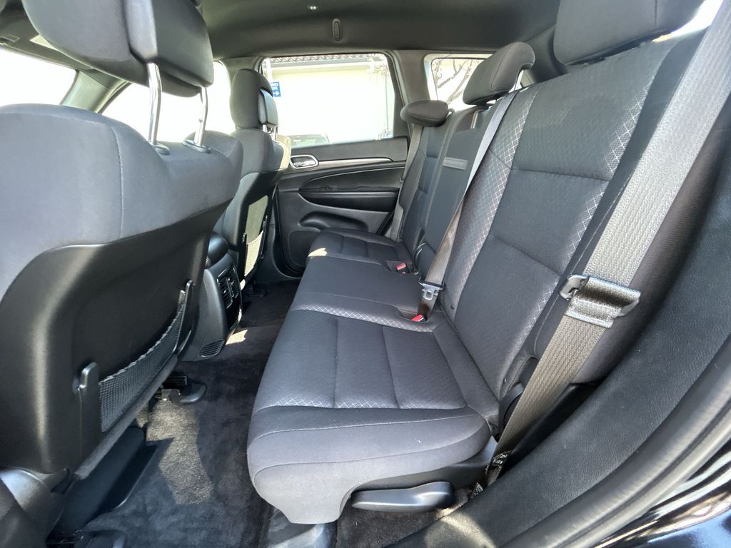 Thumbnail: 2018 Jeep Grand Cherokee - 22