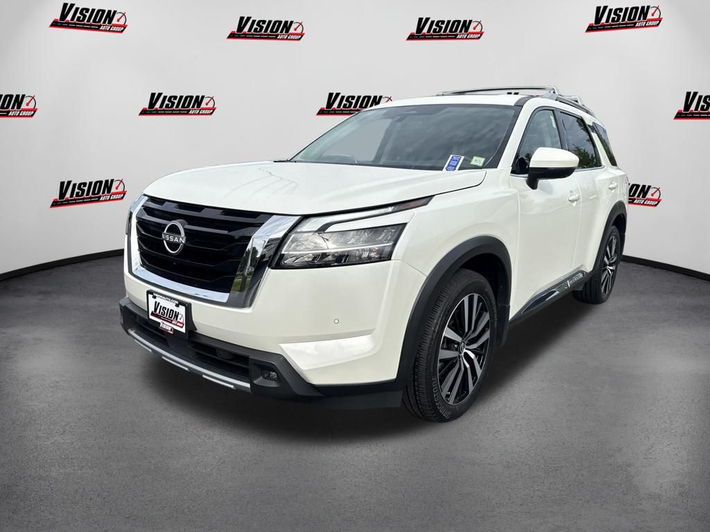 Pearl White Tricoat 2024 Nissan Pathfinder SUV / Crossover All-Wheel Drive 9-Speed Automatic