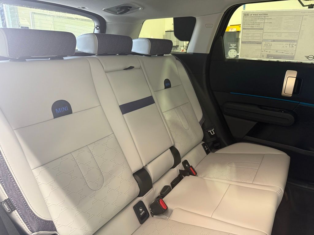 Thumbnail: 2025 MINI Cooper Countryman - 26