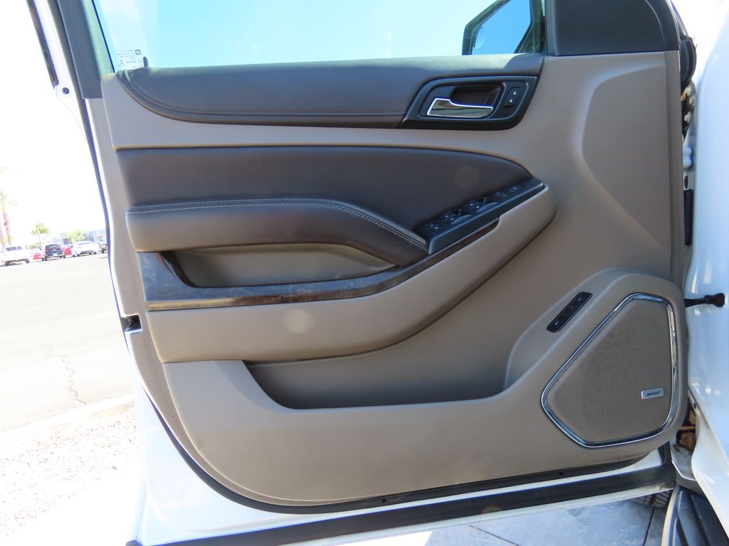 2016 Chevrolet Tahoe LT 23