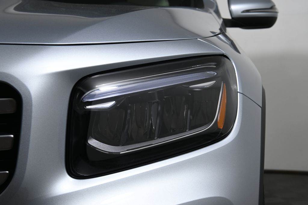 Thumbnail: 2026 Mercedes-Benz GLB - 10