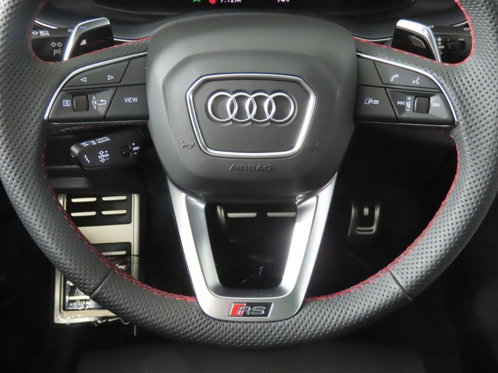 Thumbnail: 2026 Audi RS Q8 - 14