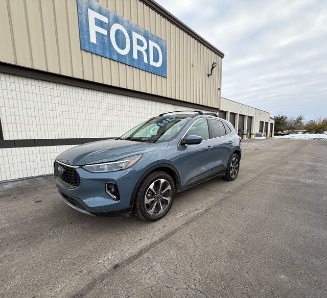 Vapor Blue Metallic 2023 Ford Escape Platinum AWD SUV / Crossover All-Wheel Drive 8-Speed Automatic