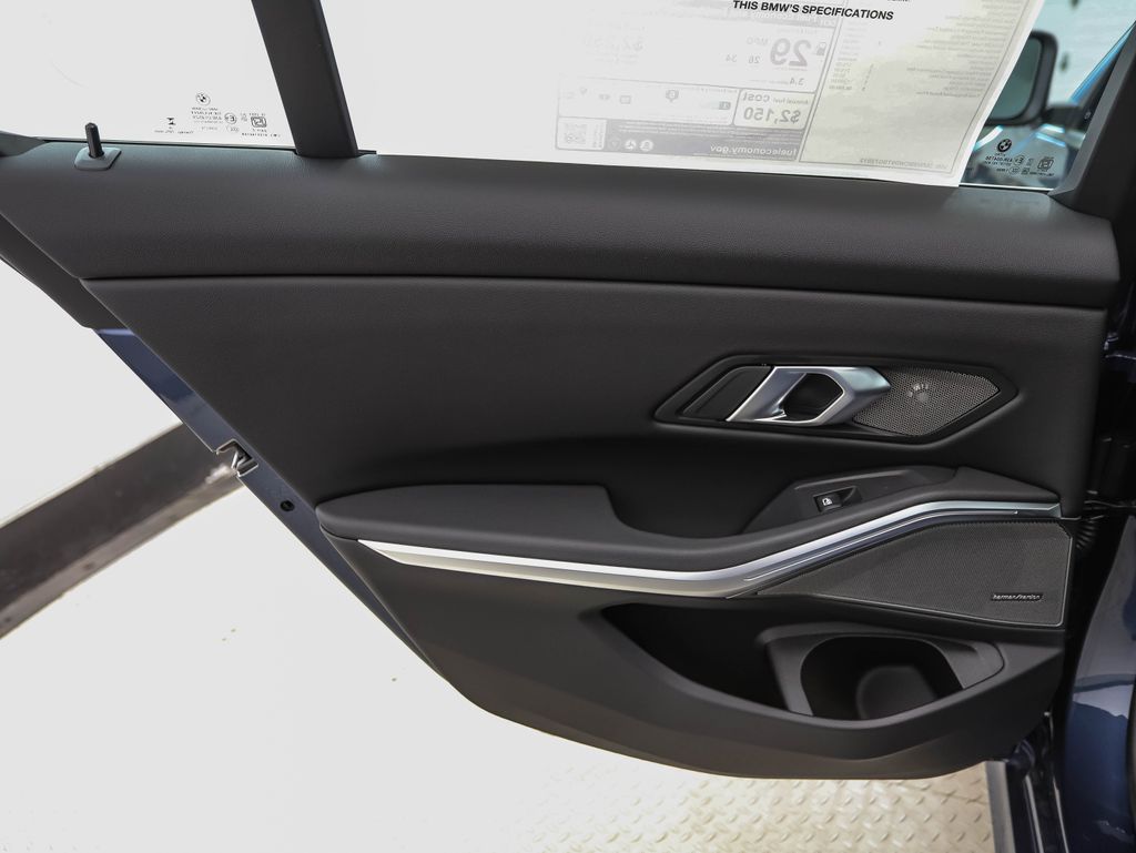 Thumbnail: 2026 BMW 3 Series - 20