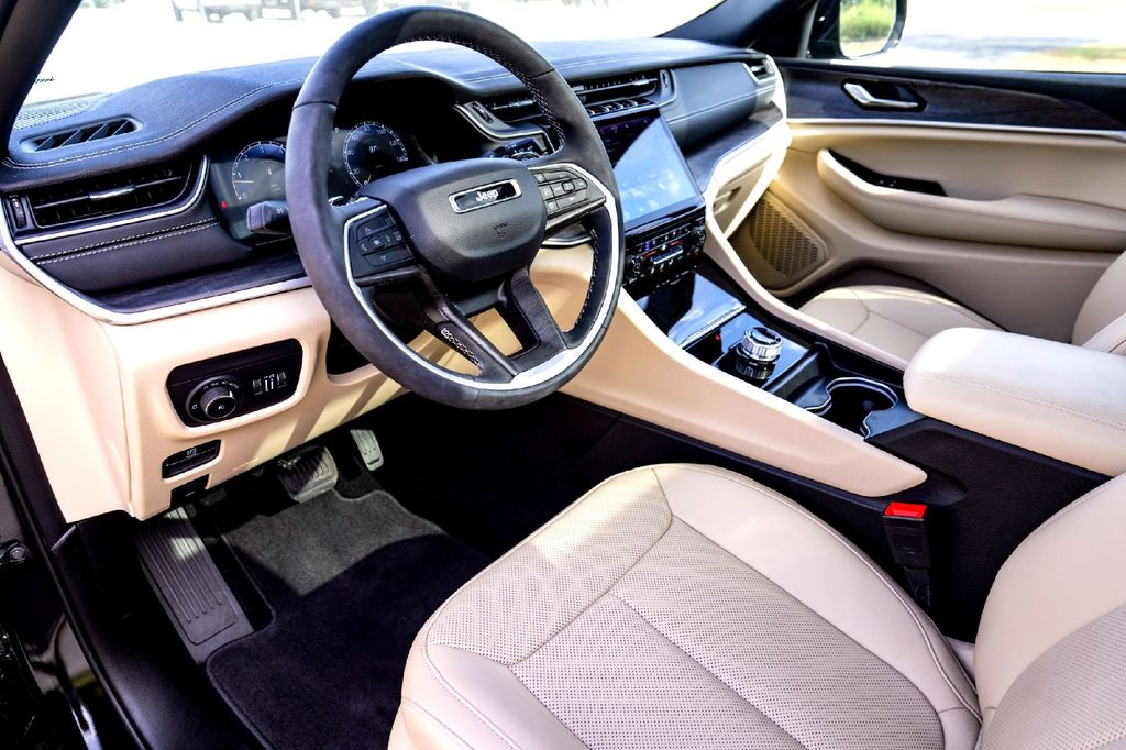 New Car 2025 Jeep Grand Cherokee  Limited For Sale Under $50,000 In Taylor, Texas
