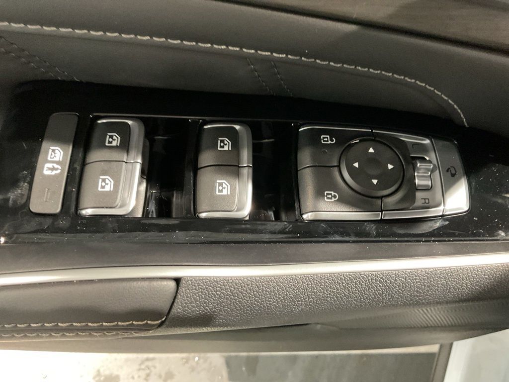 New 2026 White Kia X-Line SX Prestige image 10