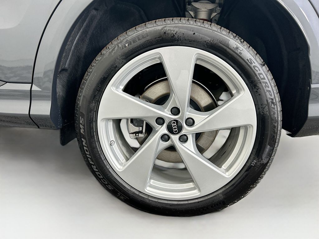 Thumbnail: 2025 Audi Q5 - 31