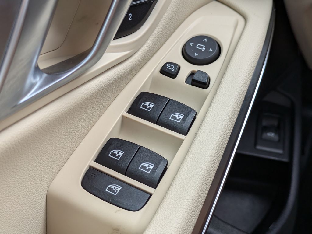 2022 BMW 330i 