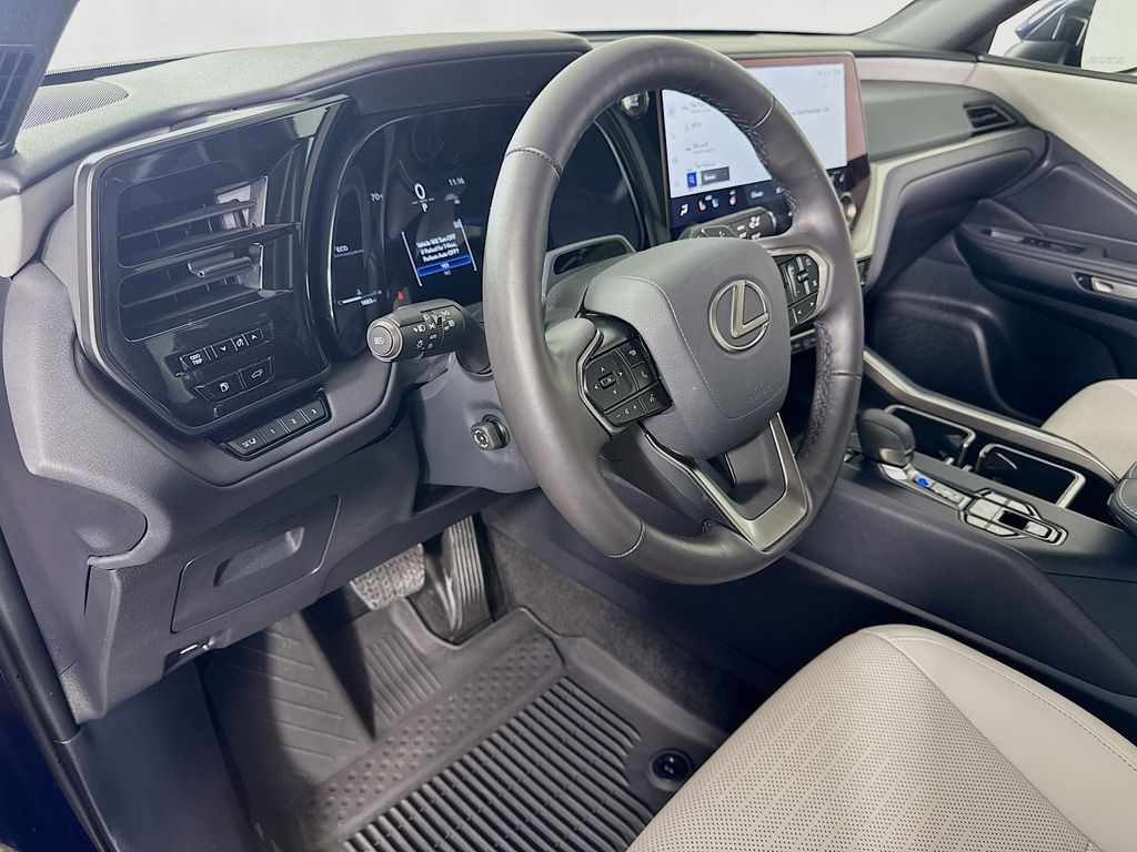 Thumbnail: 2025 Lexus TX - 9