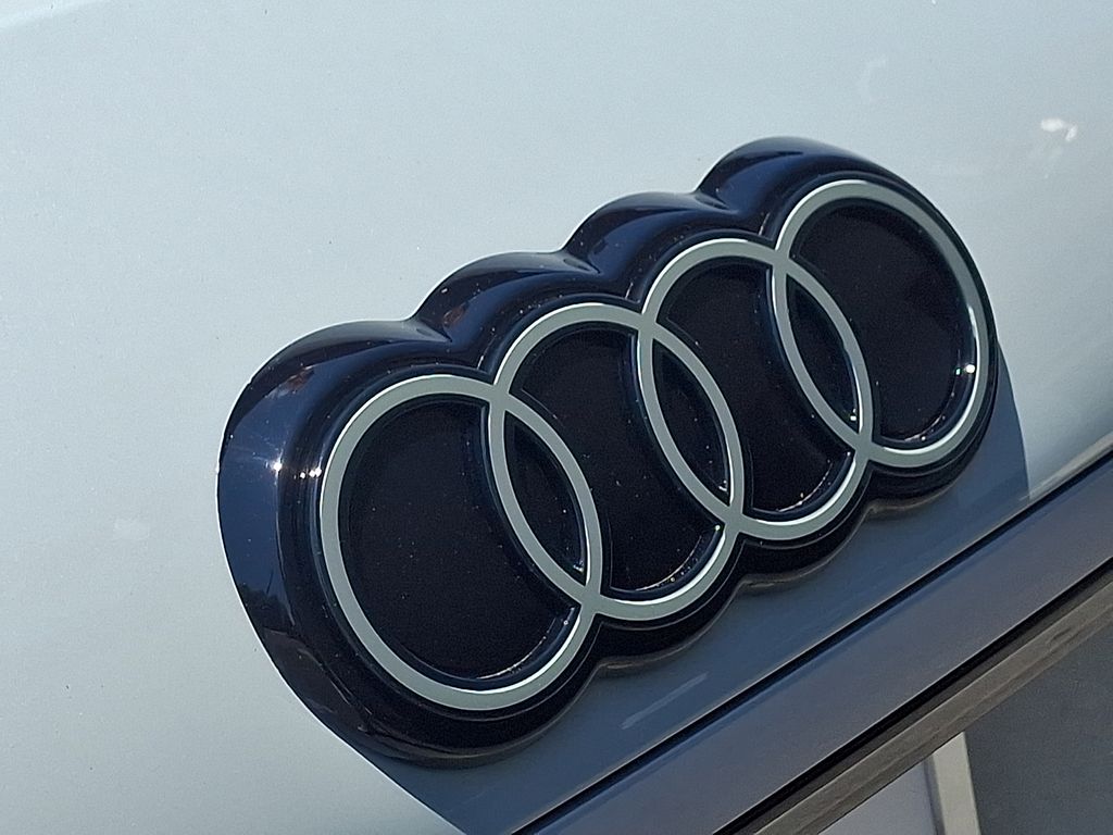 Thumbnail: 2026 Audi Q3 - 22