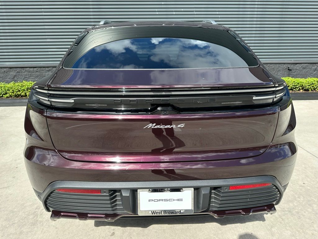 Thumbnail: 2025 Porsche Macan - 12