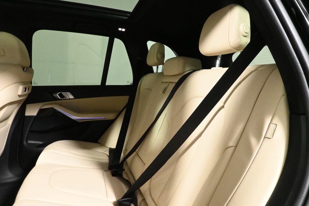 Thumbnail: 2021 BMW X5 - 4