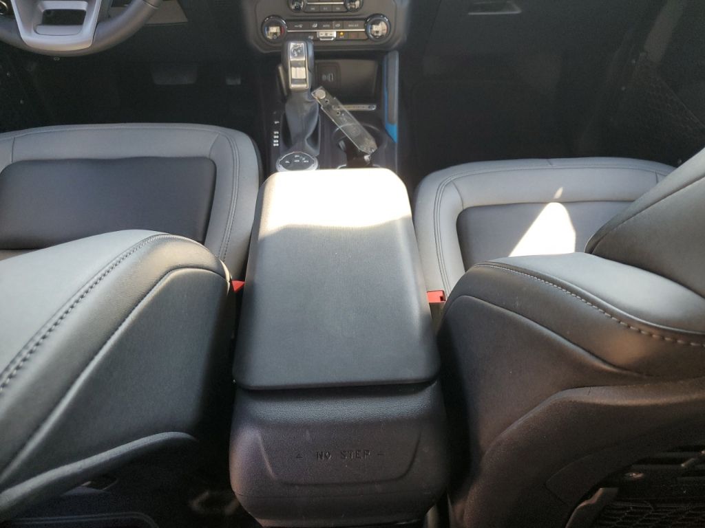 Used Car 2024 Ford Bronco  Black Diamond For Sale Under $50,000 In Austin, Texas