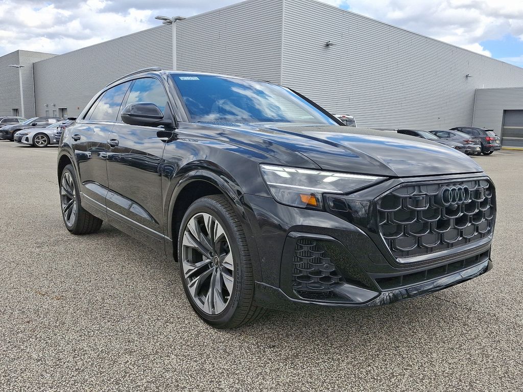 2025 Audi Q8 Premium Plus 2