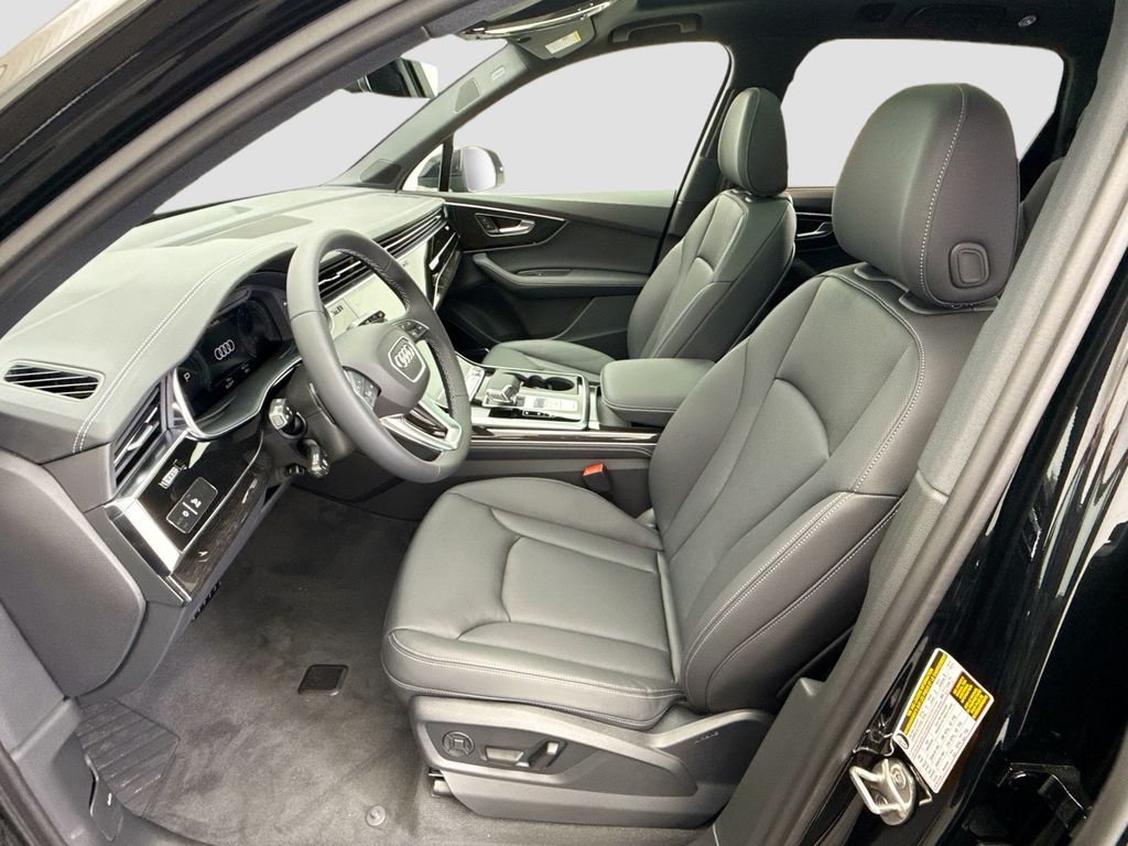 Thumbnail: 2026 Audi Q7 - 19