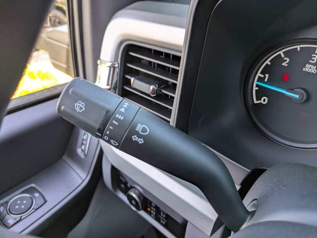 2025 Ford F-350 Chassis XL