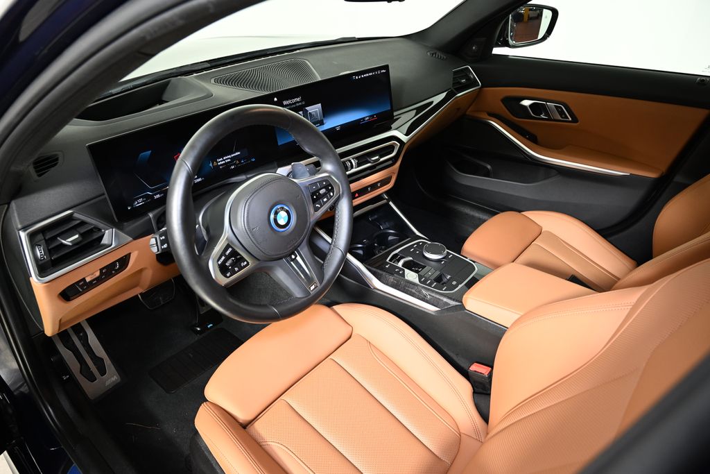 Thumbnail: 2023 BMW 3 Series - 15