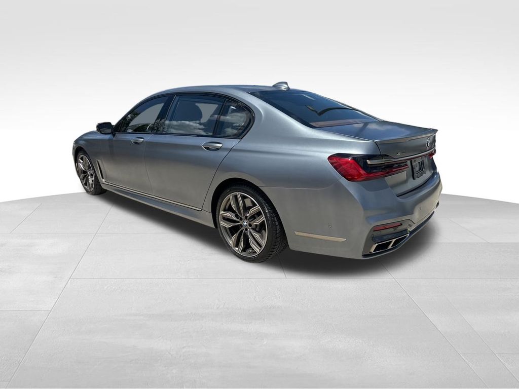 2022 Frozen Bluestone Metallic BMW 7 Series M760i AWD Sedan
