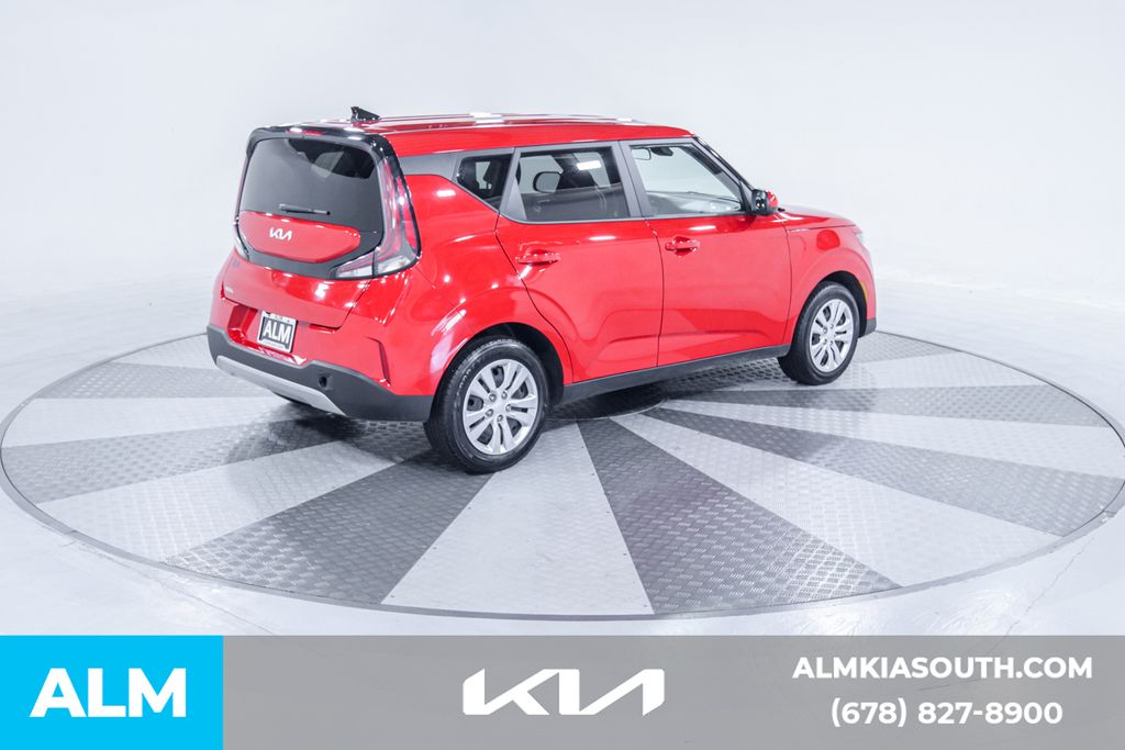 2023 Kia Soul LX photo 10