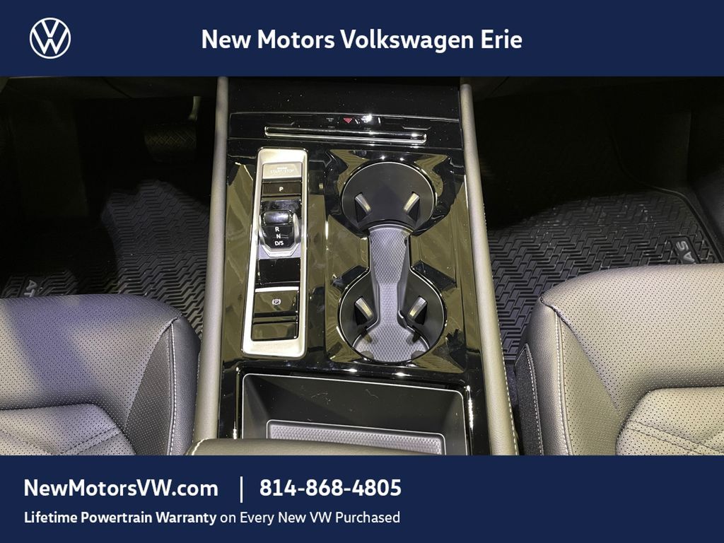 New 2026 Deep Black Pearl Volkswagen 2.0T SE w/Technology image 10