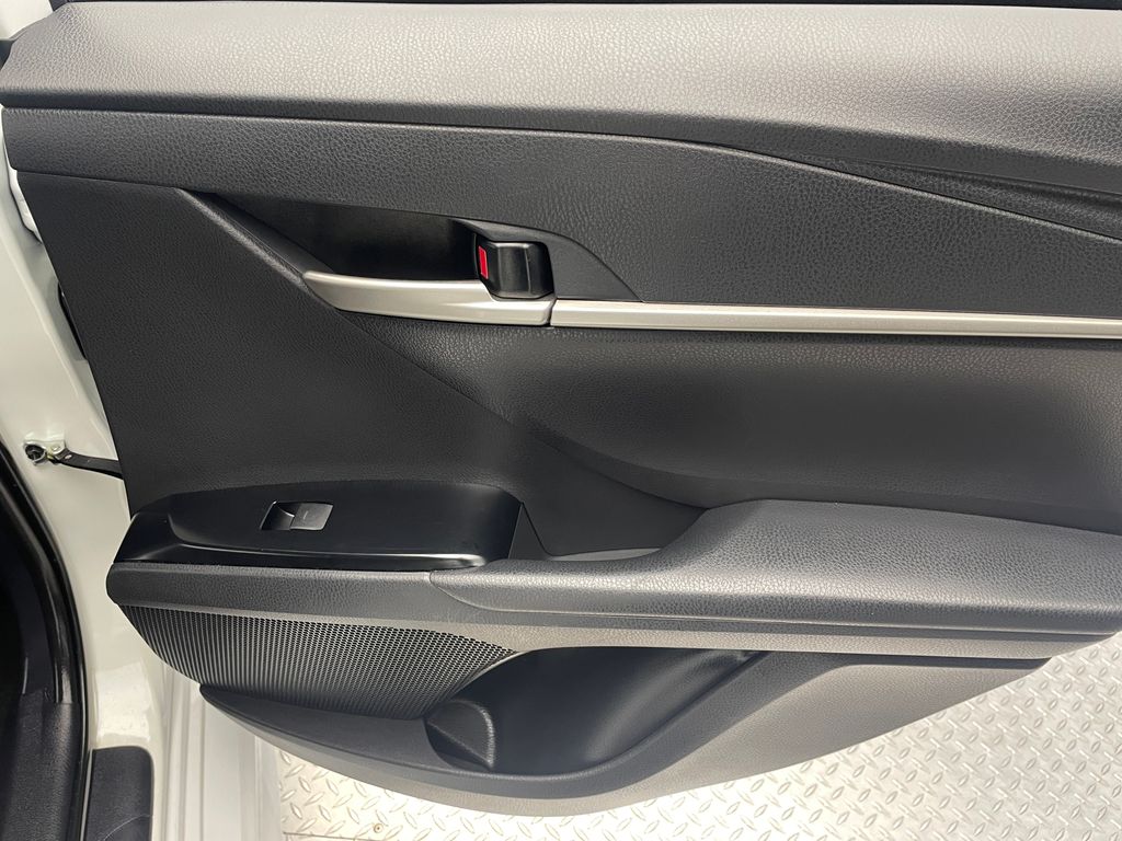 Thumbnail: 2025 Toyota Camry - 23