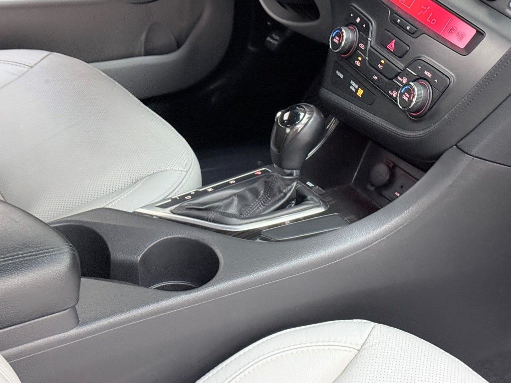 Thumbnail: 2013 Kia Optima - 15