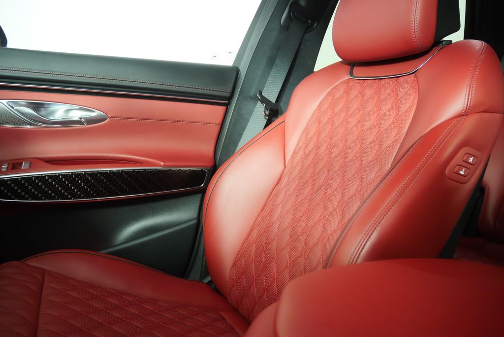 Thumbnail: 2024 Genesis GV70 - 28