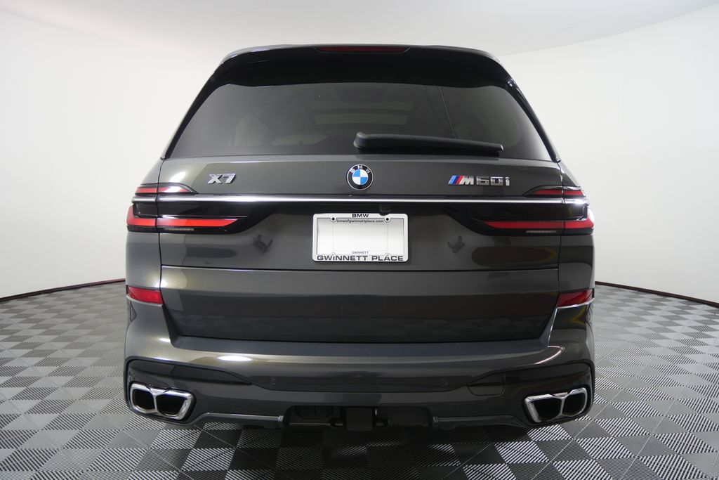 Thumbnail: 2023 BMW X7 - 4