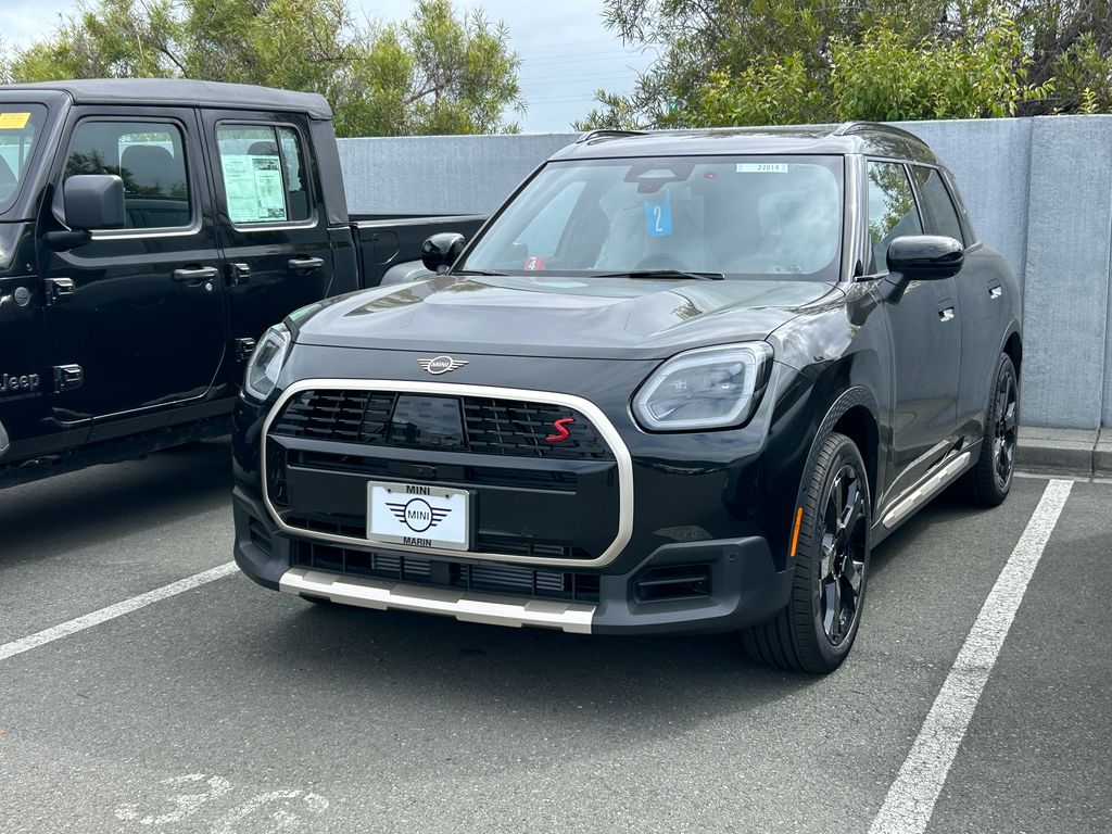 Thumbnail: 2027 MINI Cooper Countryman - 2