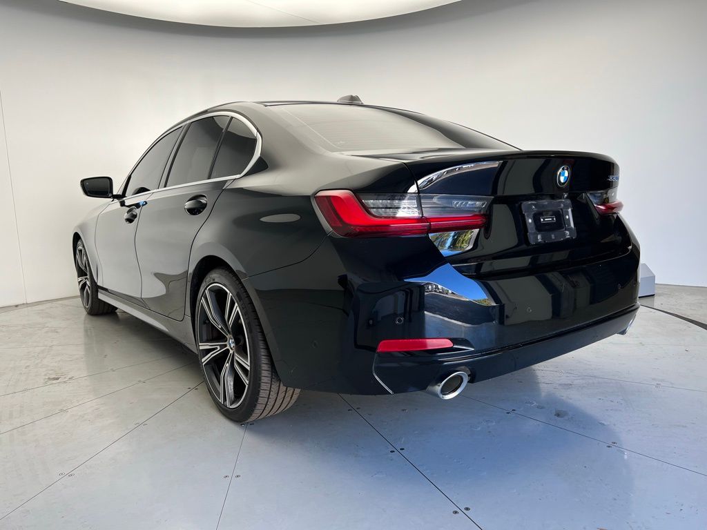 Thumbnail: 2023 BMW 3 Series - 4