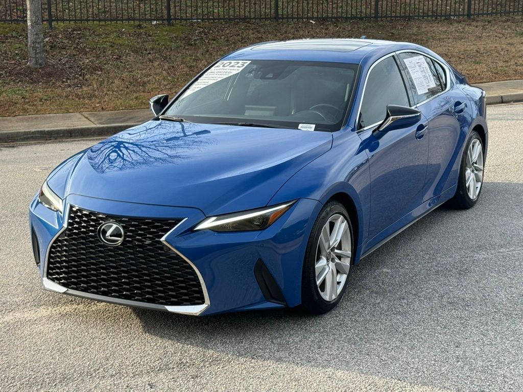 2023 Lexus IS 300 9