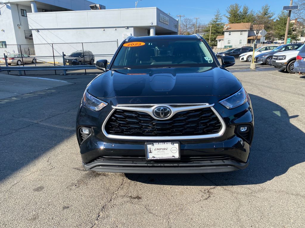 2023 Toyota Highlander XLE AWD