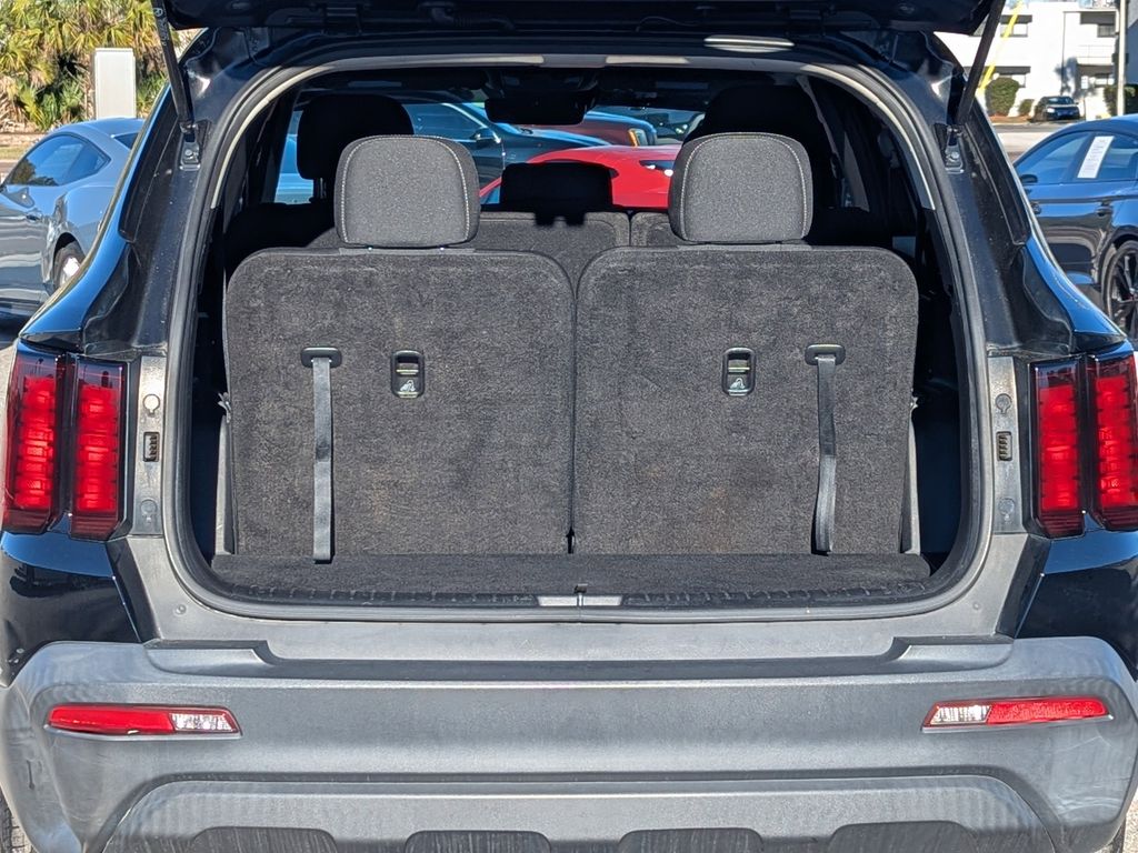 used 2023 Kia Sorento car, priced at $19,892