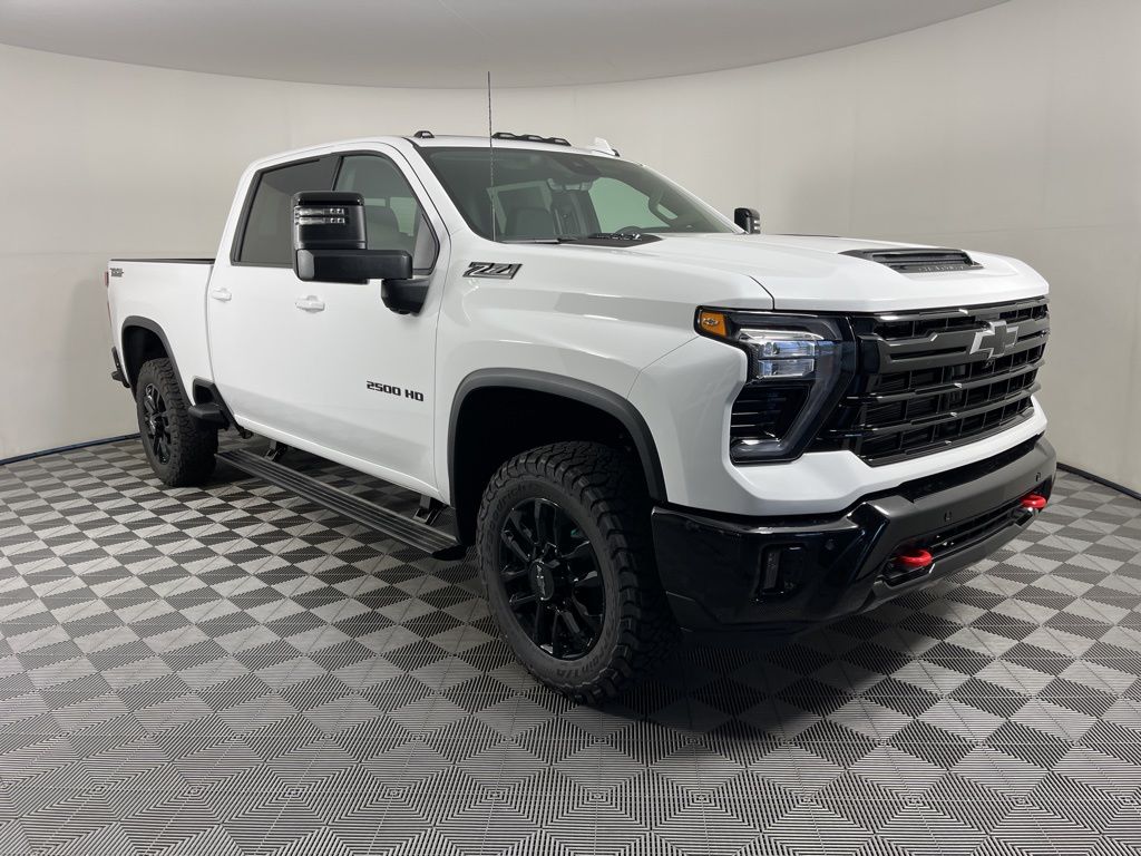 Thumbnail: 2025 Chevrolet Silverado 2500 - 6