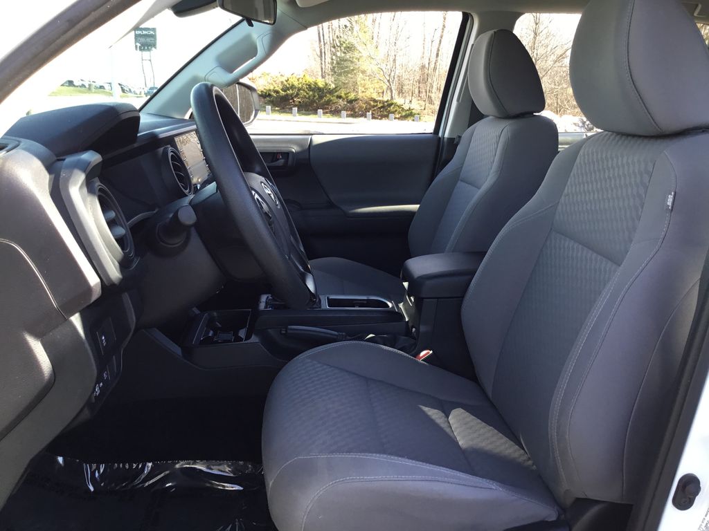 Thumbnail: 2023 Toyota Tacoma - 14