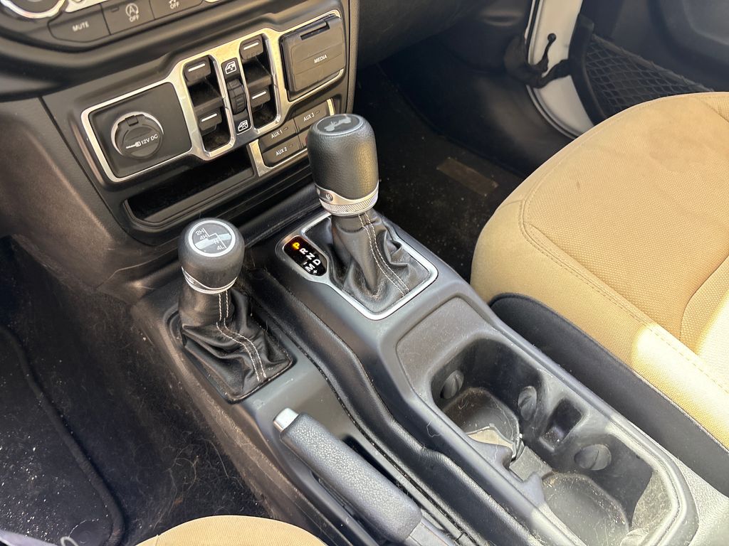 Certified Used 2021 White Jeep Unlimited Sahara image 27
