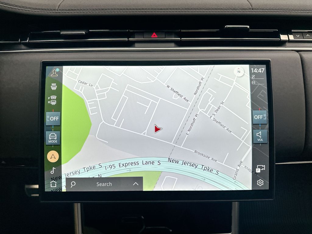 Thumbnail: 2026 Land Rover Range Rover - 29