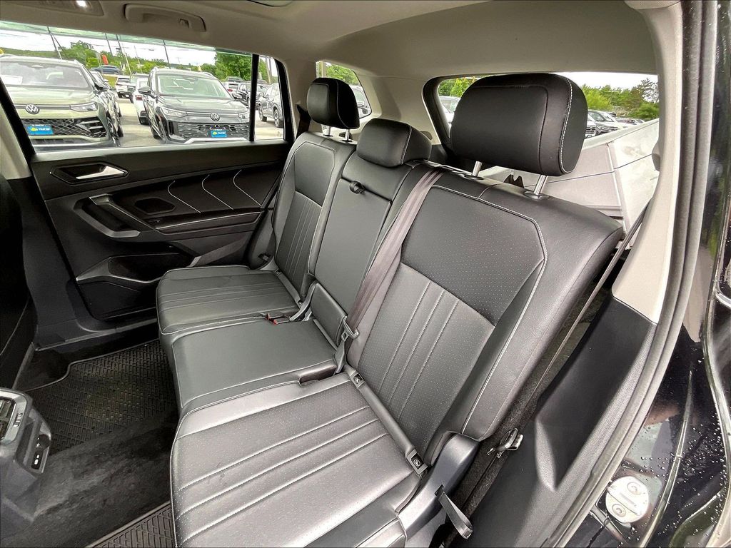 2024 Volkswagen Tiguan — photo 14