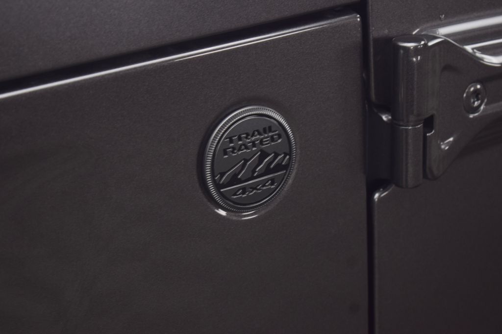 new 2026 Jeep Gladiator car, priced at $47,570