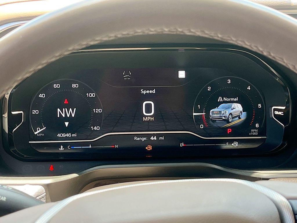 2022 GMC Yukon Denali Green at Wharton Ford