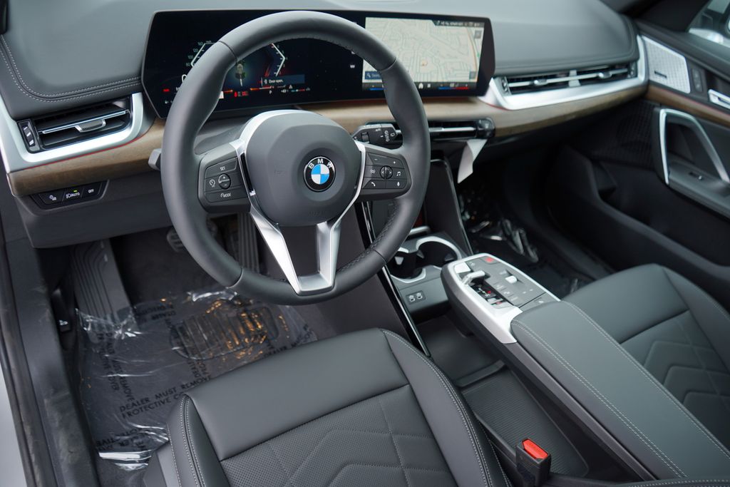 2025 BMW X1 xDrive28i 13