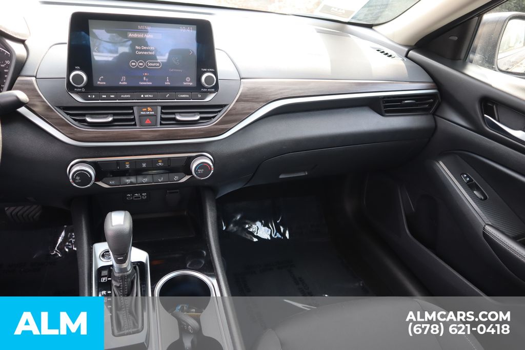 Used 2024 Black Nissan 2.5 SV image 33