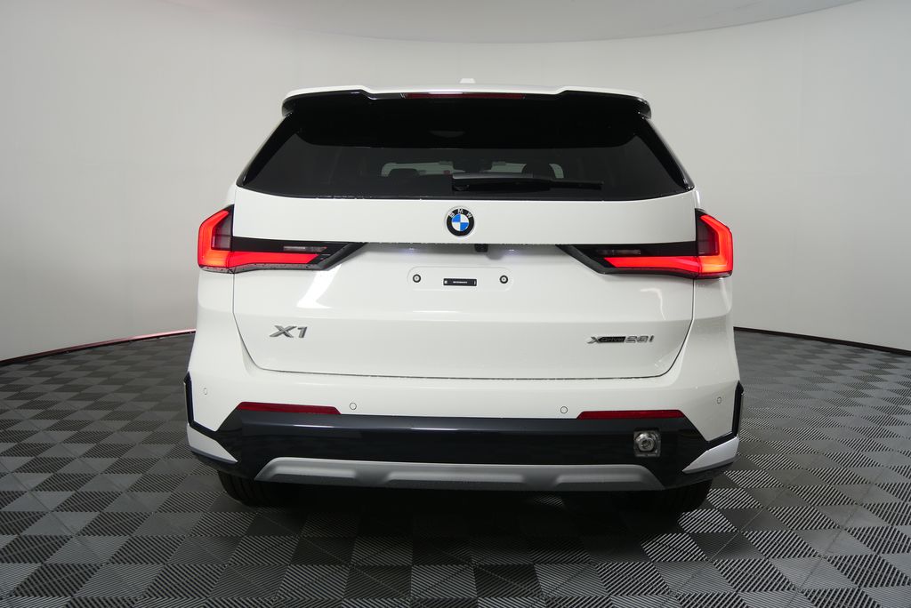 2025 BMW X1 xDrive28i 4
