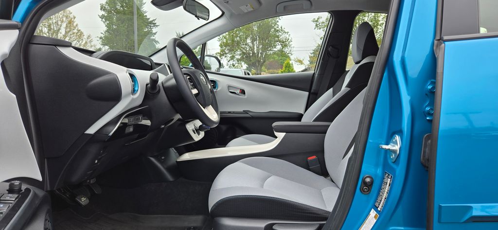 2017 Toyota Prius Prime Plus